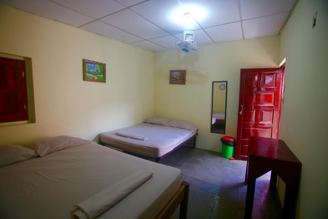 Hostal Los Chamos Сан Хуан дел Сур Екстериор снимка
