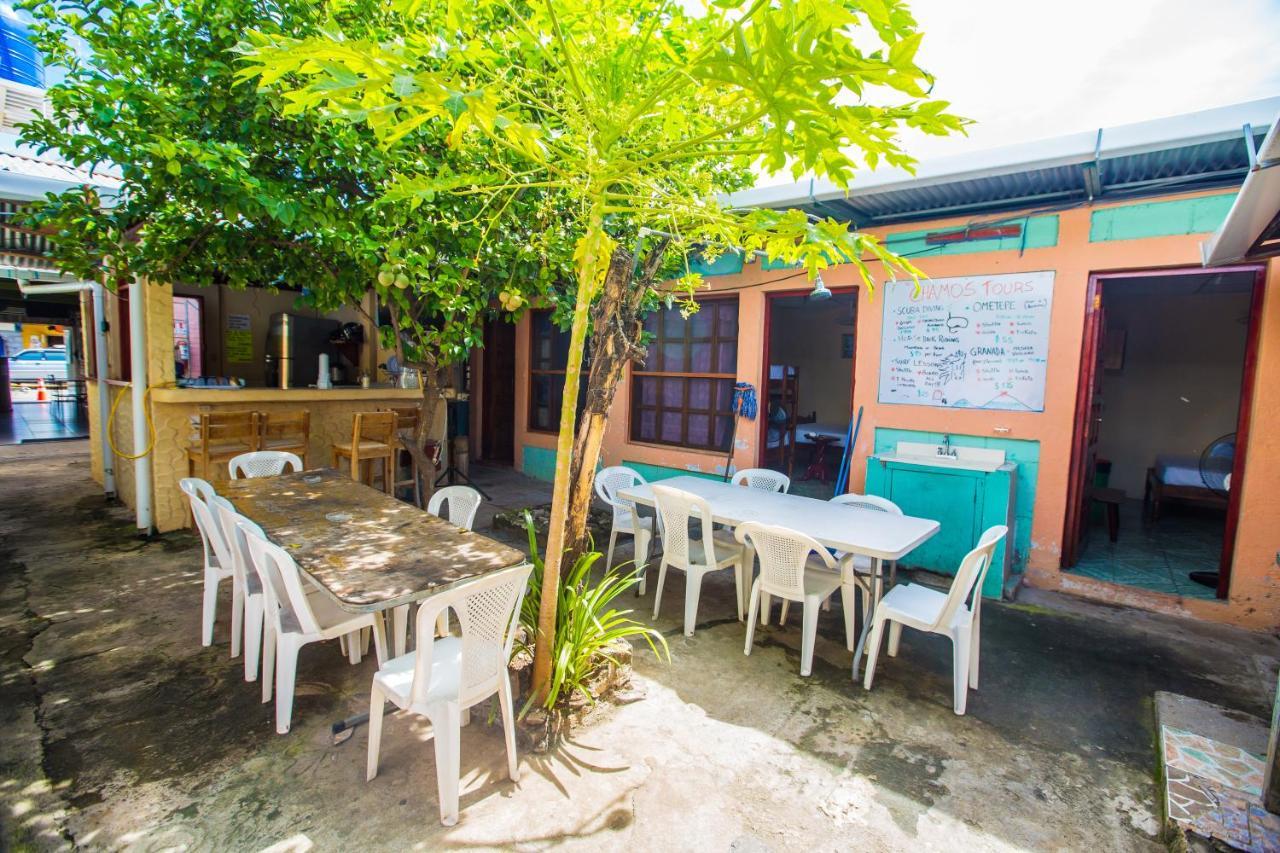 Hostal Los Chamos Сан Хуан дел Сур Екстериор снимка
